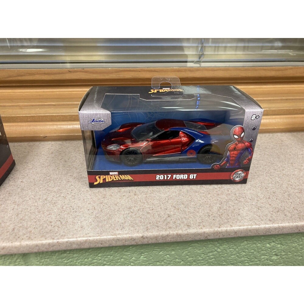 Jada 1/32 Spiderman Model Car 2017 Ford GT Marvel Brand New and  Sealed